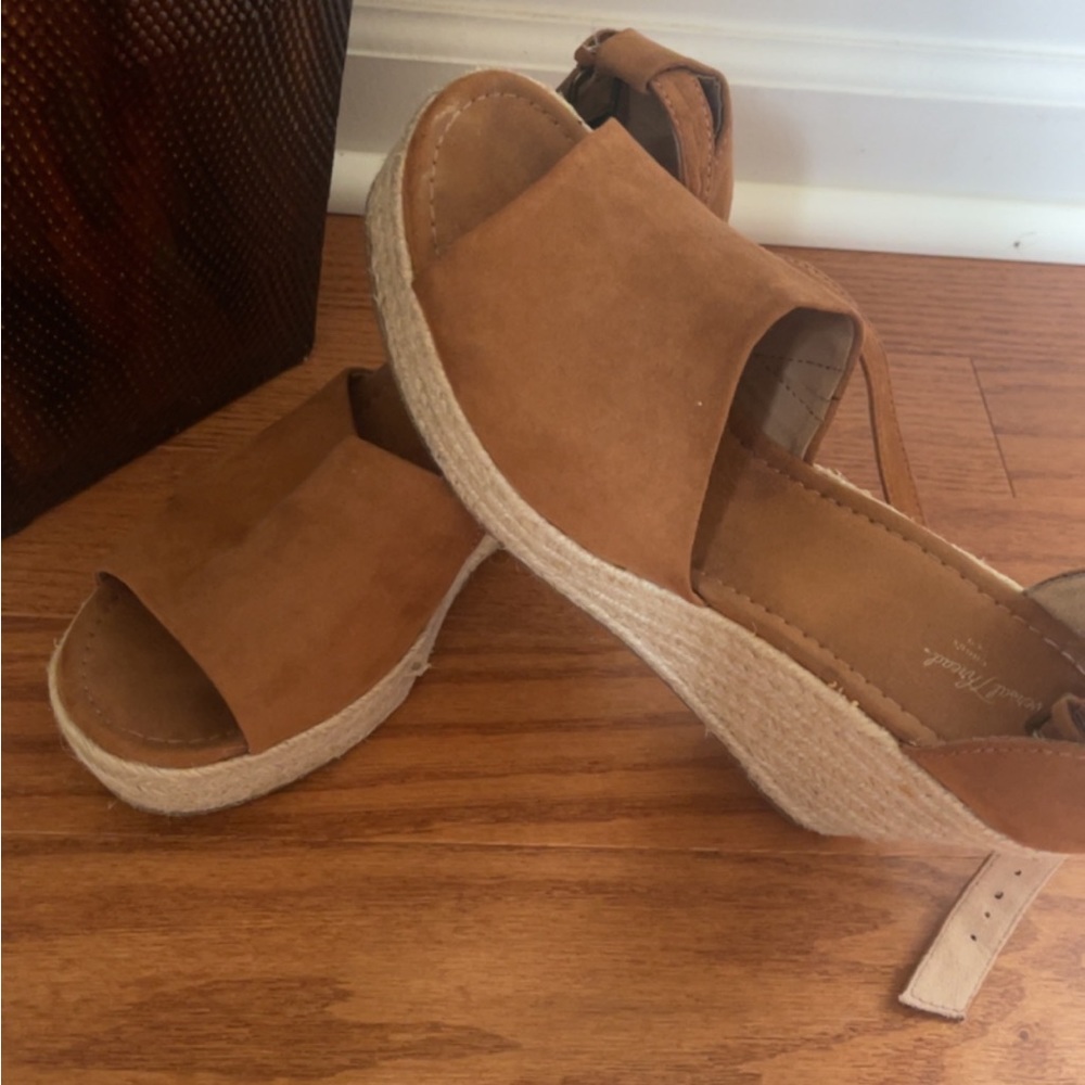 Wedge heel sandal